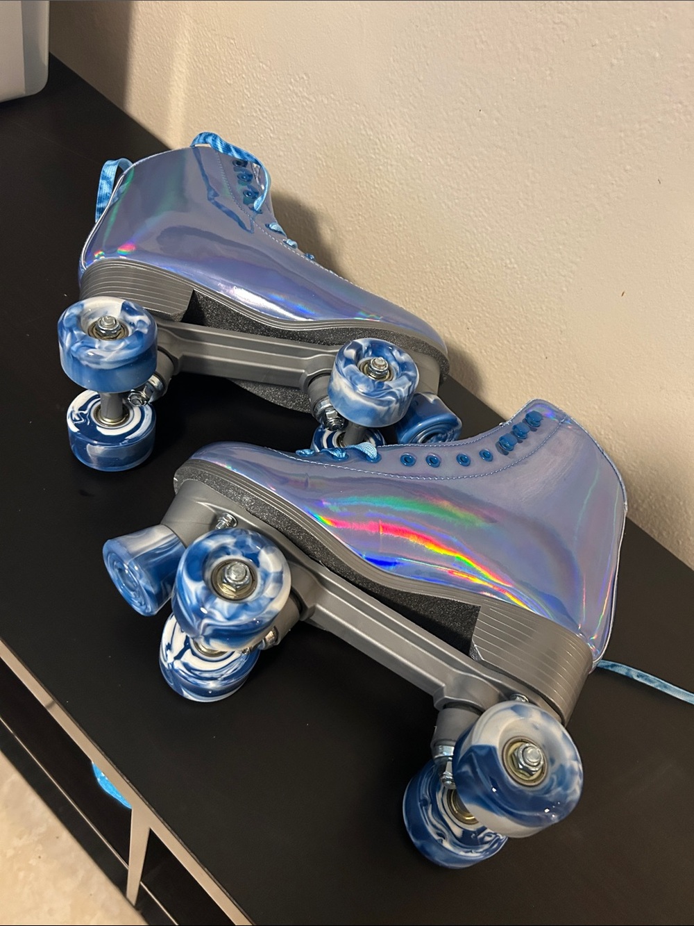 Women’s Blue Iridescent Rollerskates - Picture 6 of 8